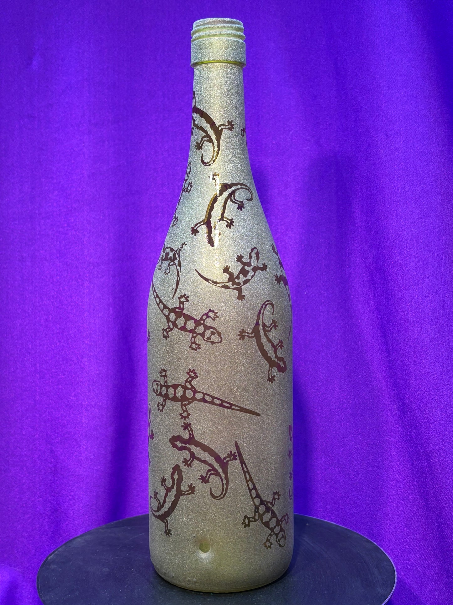Sandblasted Gecko Incense Holder Bottle