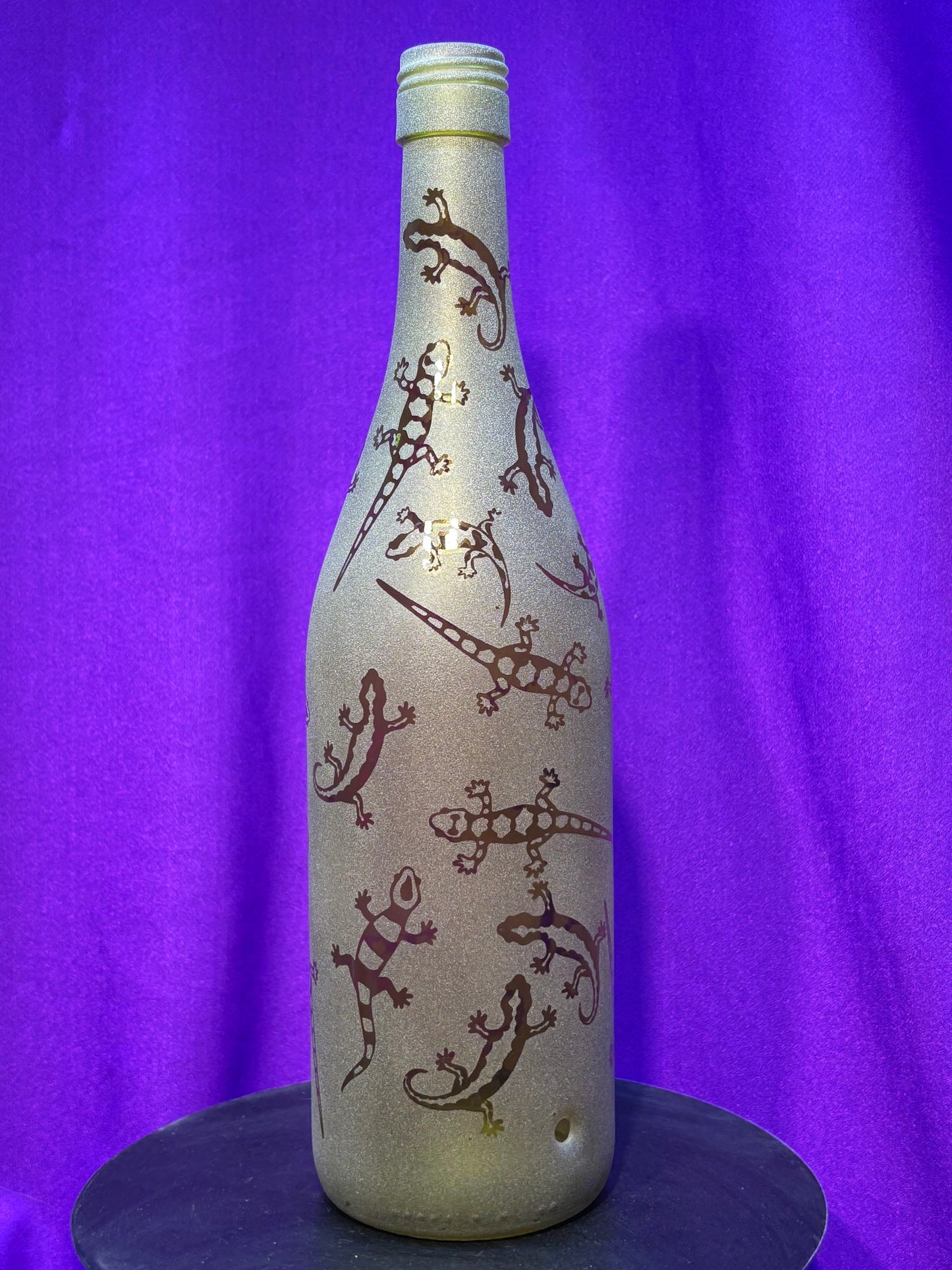 Sandblasted Gecko Incense Holder Bottle