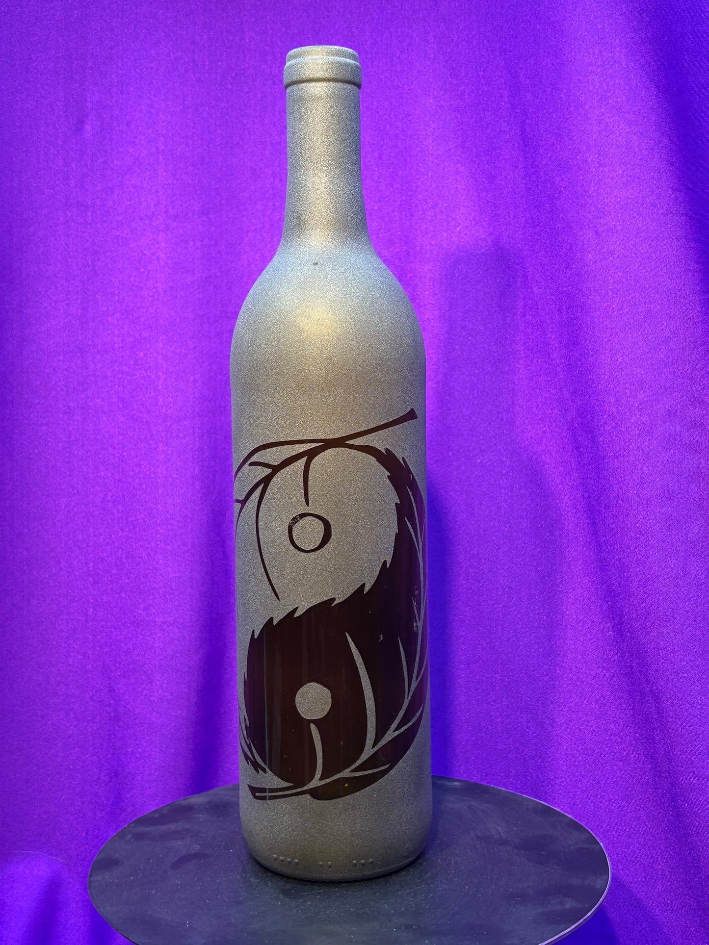 Sandblasted Leaf Yin-Yang Incense Holder Bottle