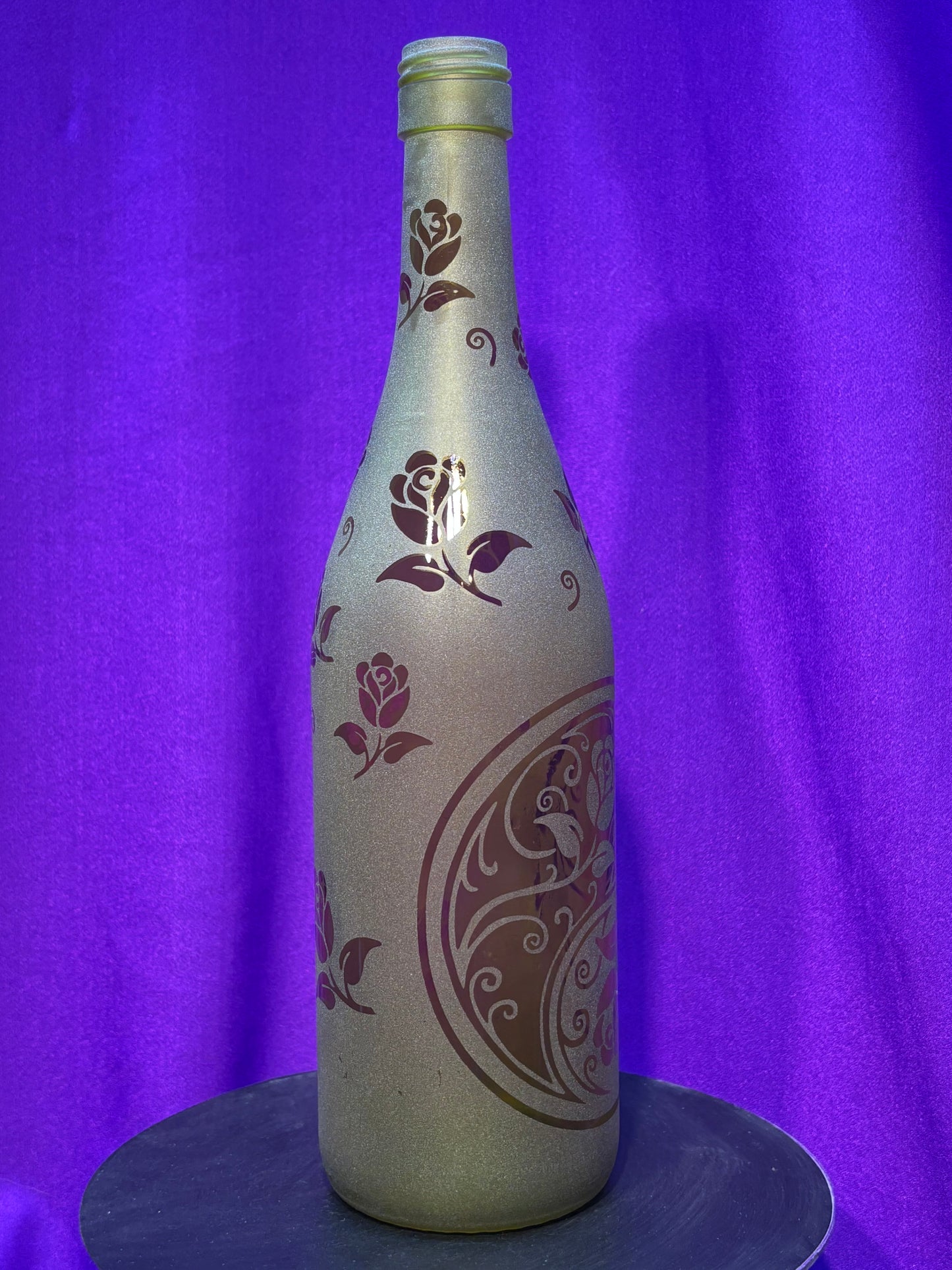 Sandblasted Rose Yin-yang Incense Holder Bottle