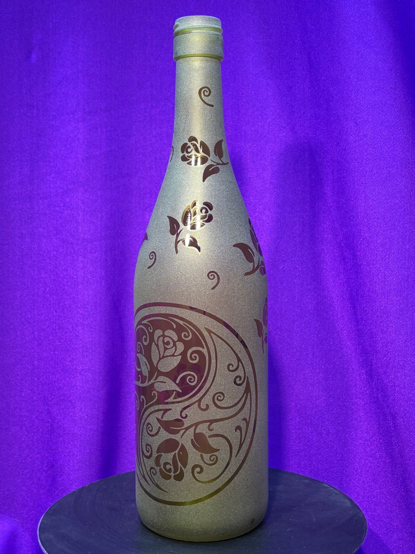 Sandblasted Rose Yin-yang Incense Holder Bottle