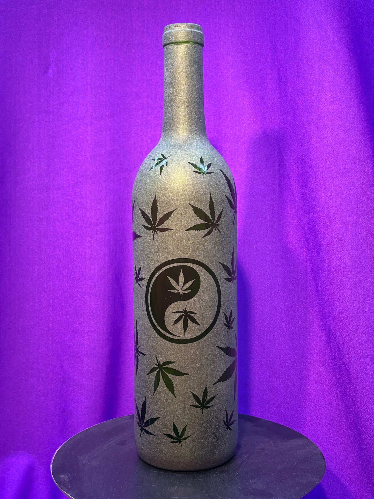 Sandblasted Cannabis Yin-Yang Incense Holder Bottle