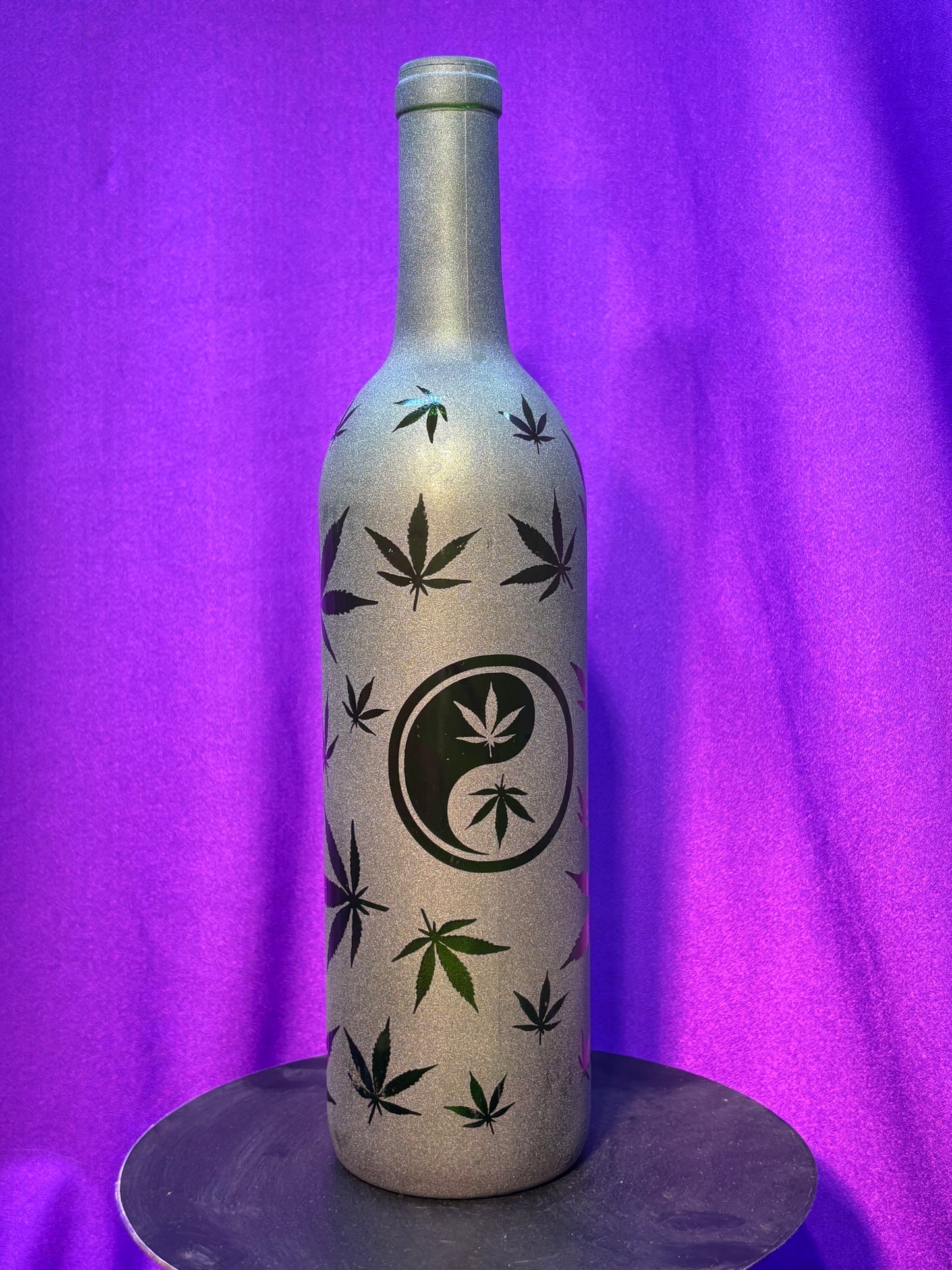 Sandblasted Cannabis Yin-Yang Incense Holder Bottle