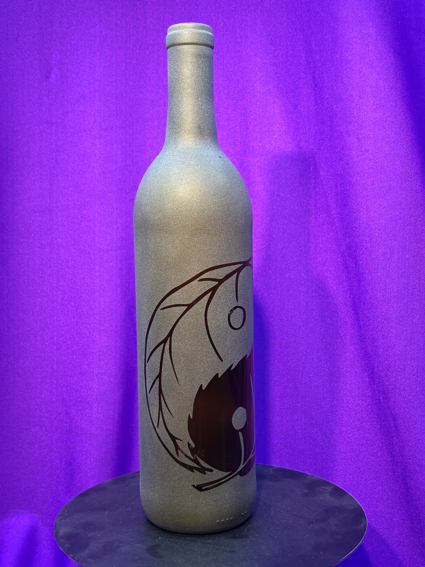 Sandblasted Leaf Yin-Yang Incense Holder Bottle